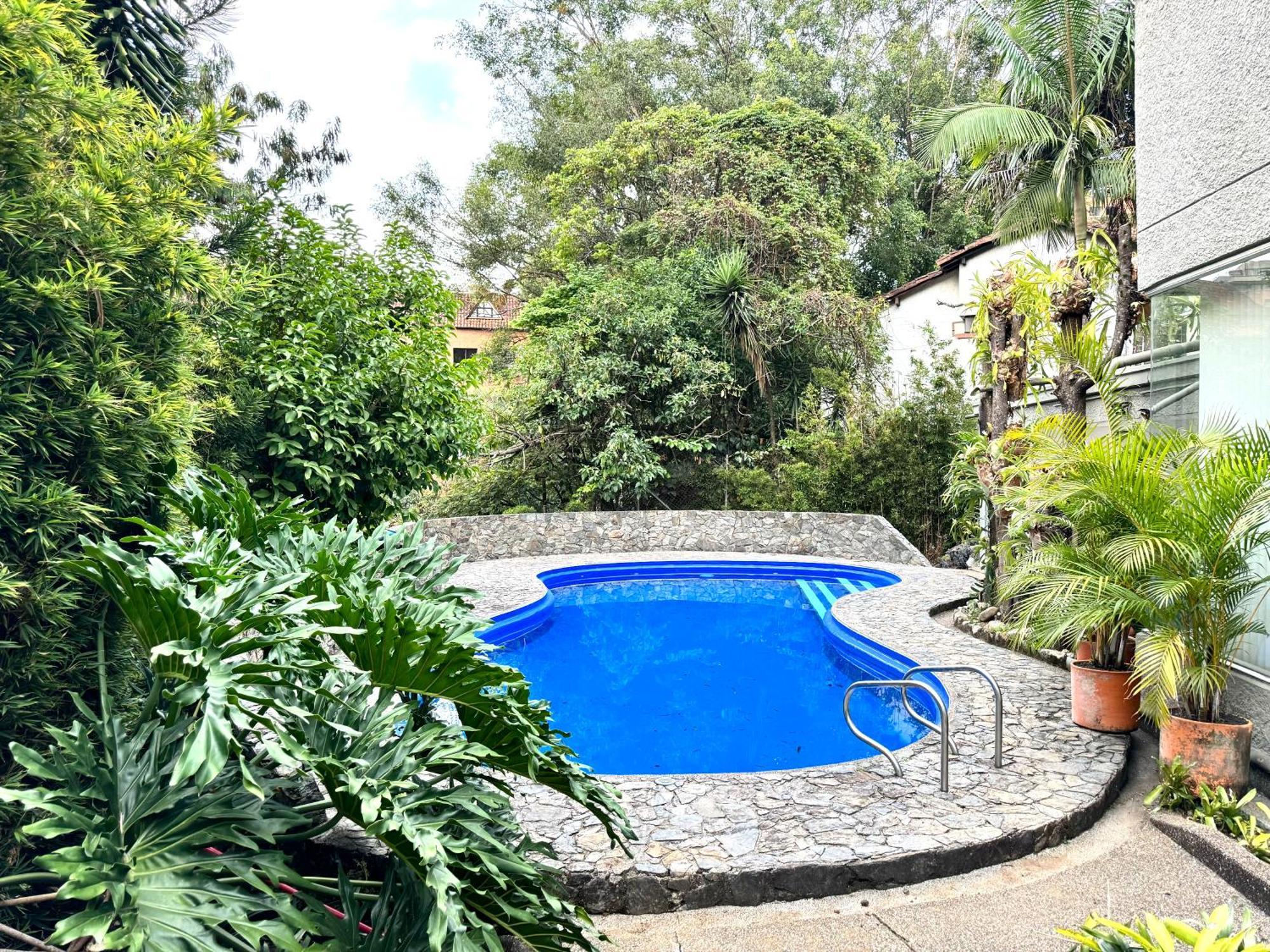 Mansion Br Piscina, Jacuzzi, 6 Min De Provenza Medellin