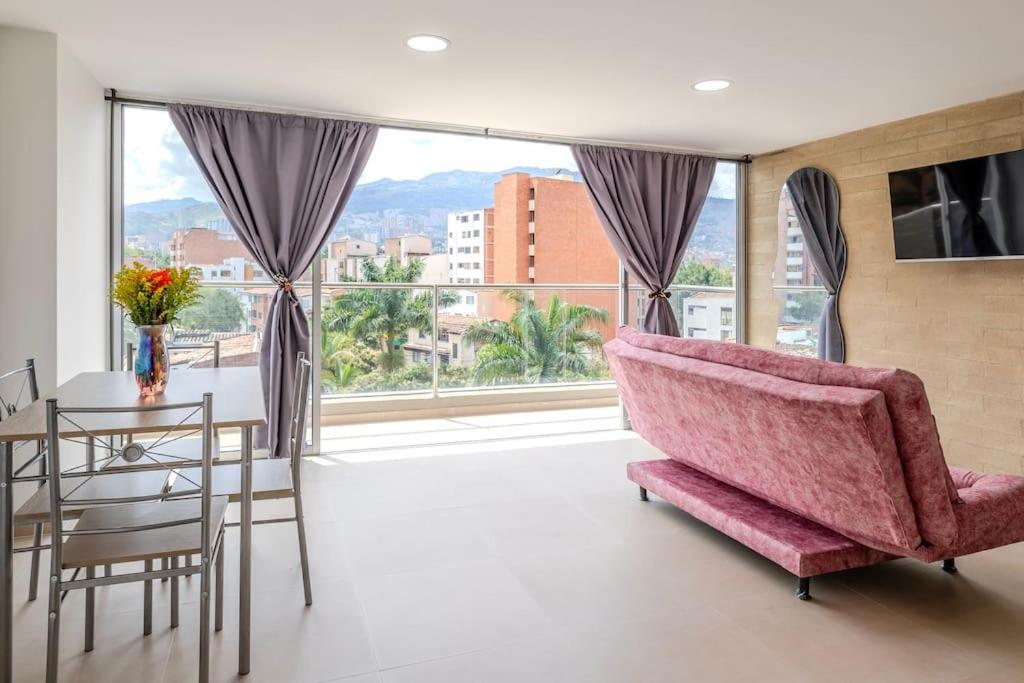 Apartment Lindo En Laureles Con Piscina 501 Medellin