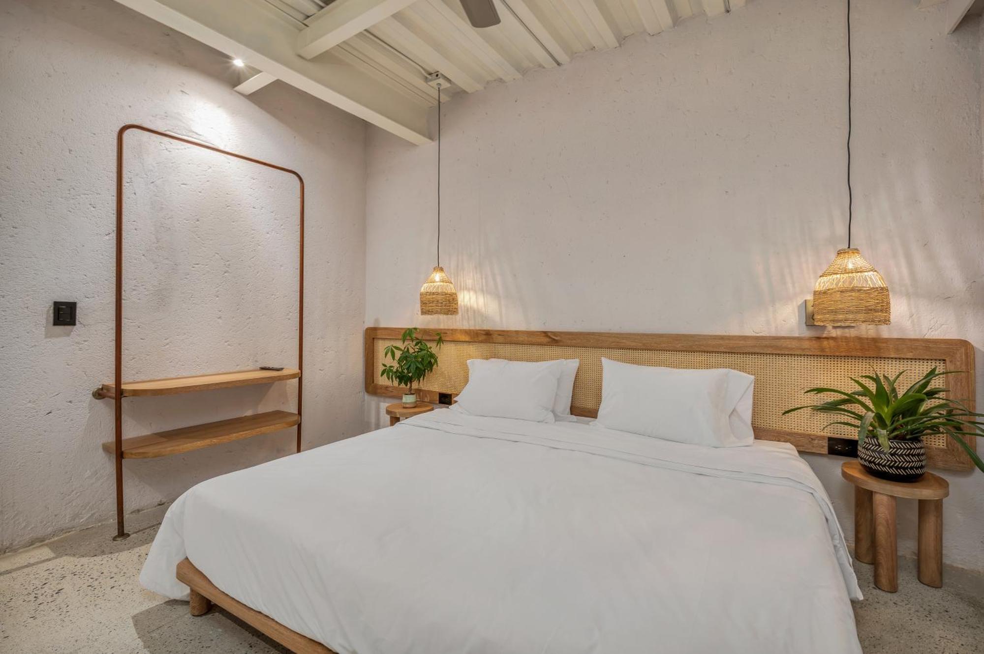 Botanica Casa Manila By Housy Host 4* Medellin