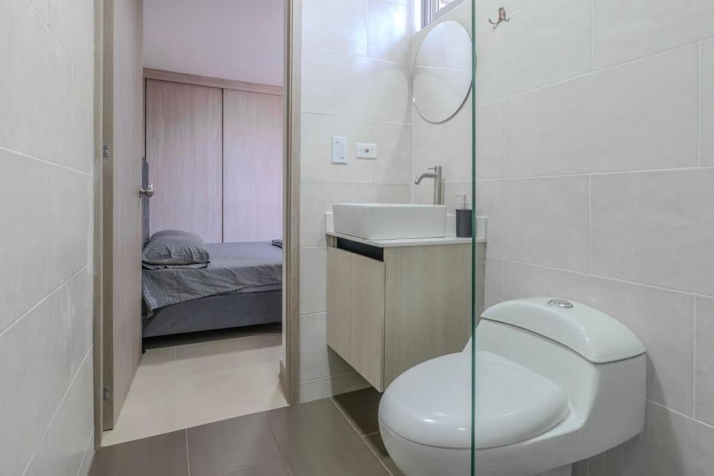 Apartment En Laureles 2br Con Rooftop Y Piscina 702