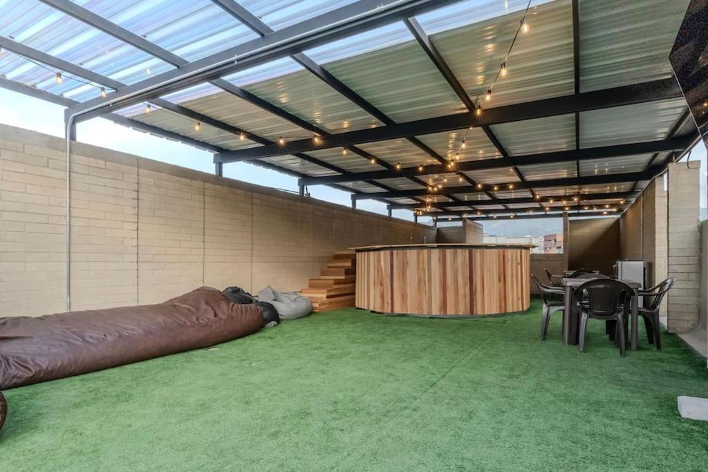 En Laureles 2br Con Rooftop Y Piscina 702 Medellin