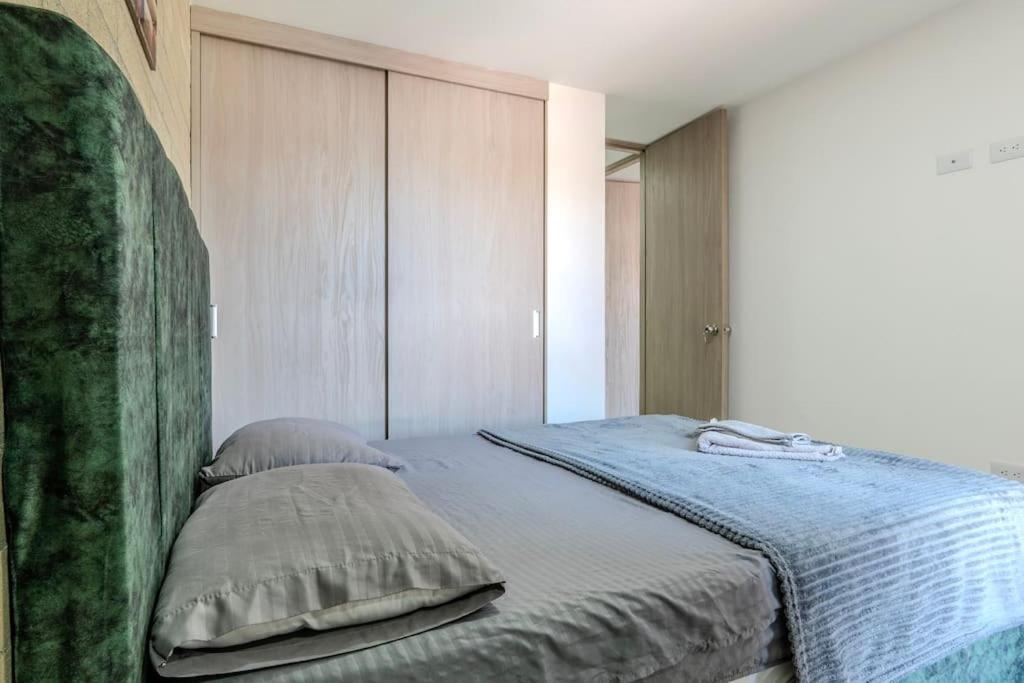 En Laureles 2br Con Rooftop Y Piscina 702 Apartment Medellin