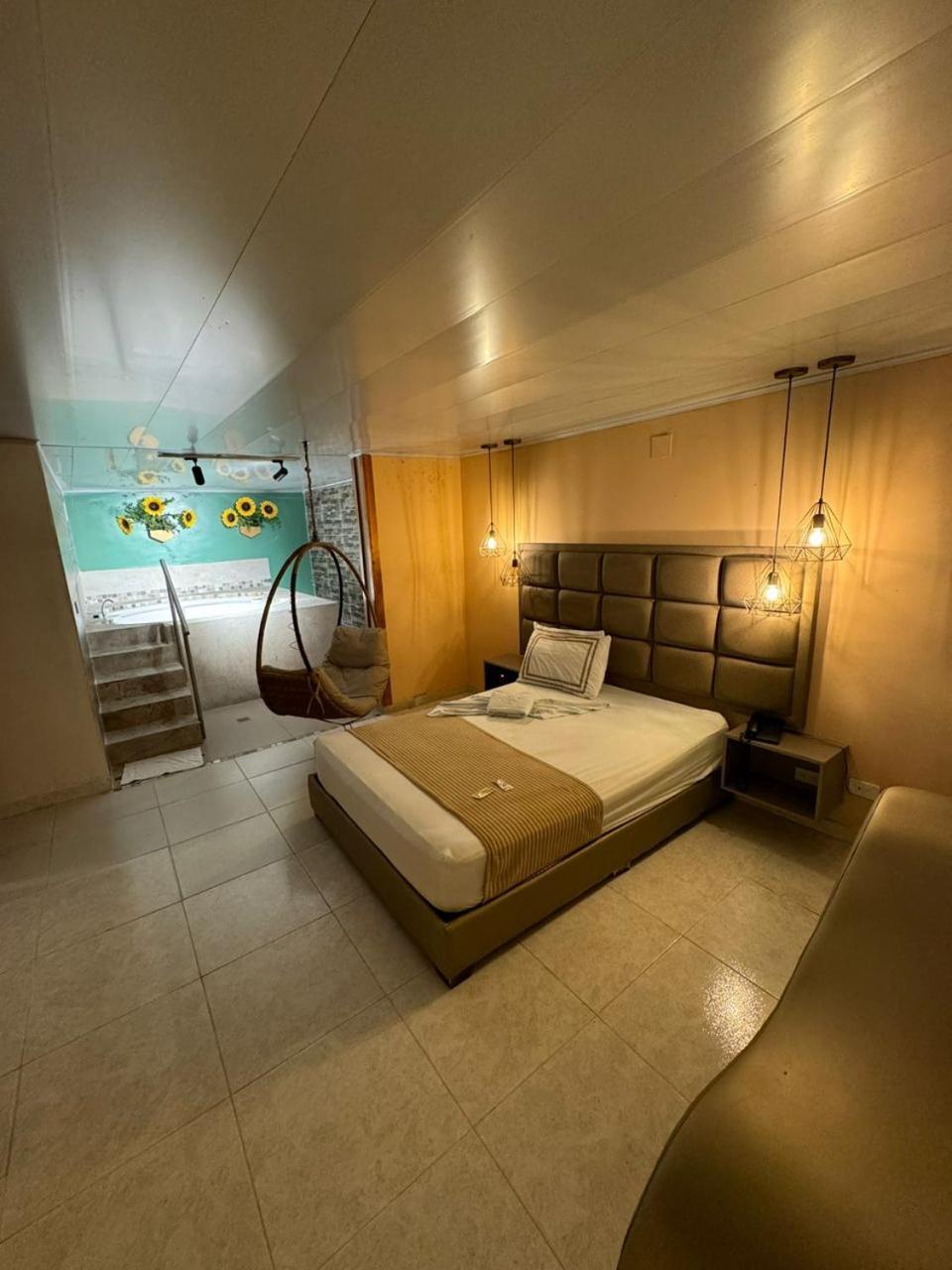 Atlantis Luxury 3* Medellin