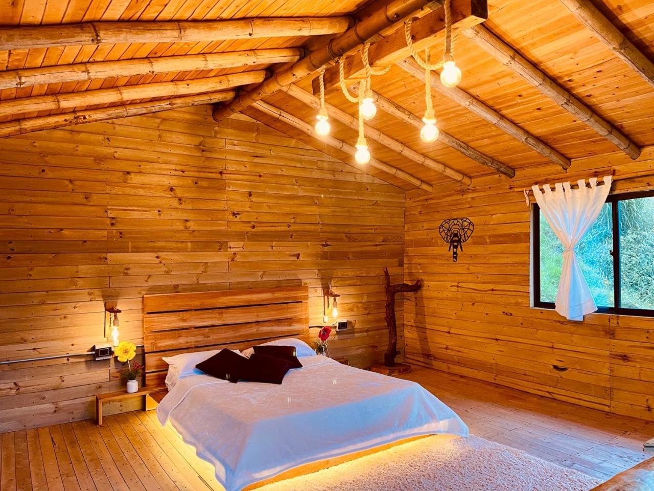 Campsite Bamboo Lodge, Vista Privilegiada A Las Montanas Medellin