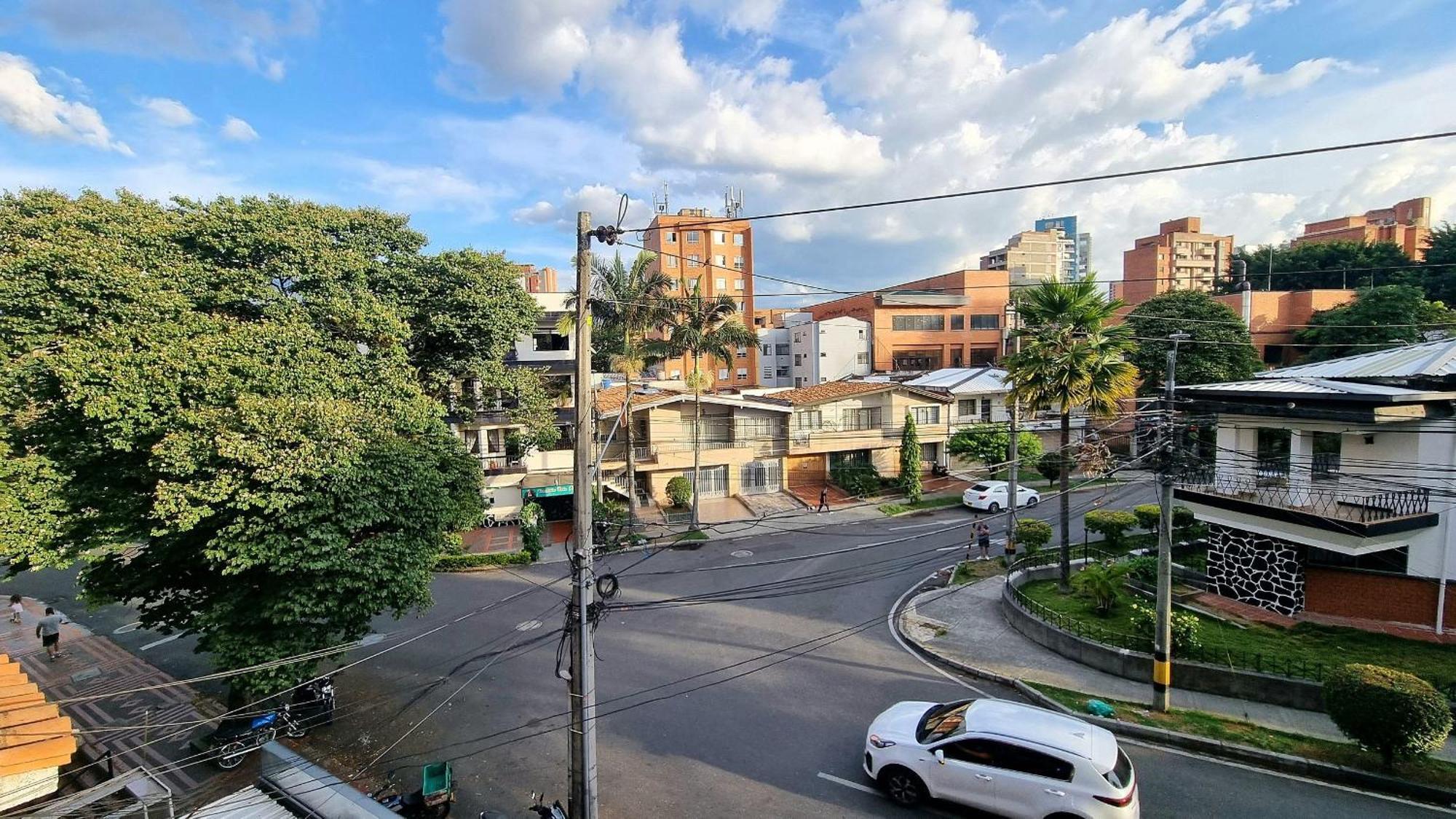 Apartment Ed Santo Tomas Laureles Medellin