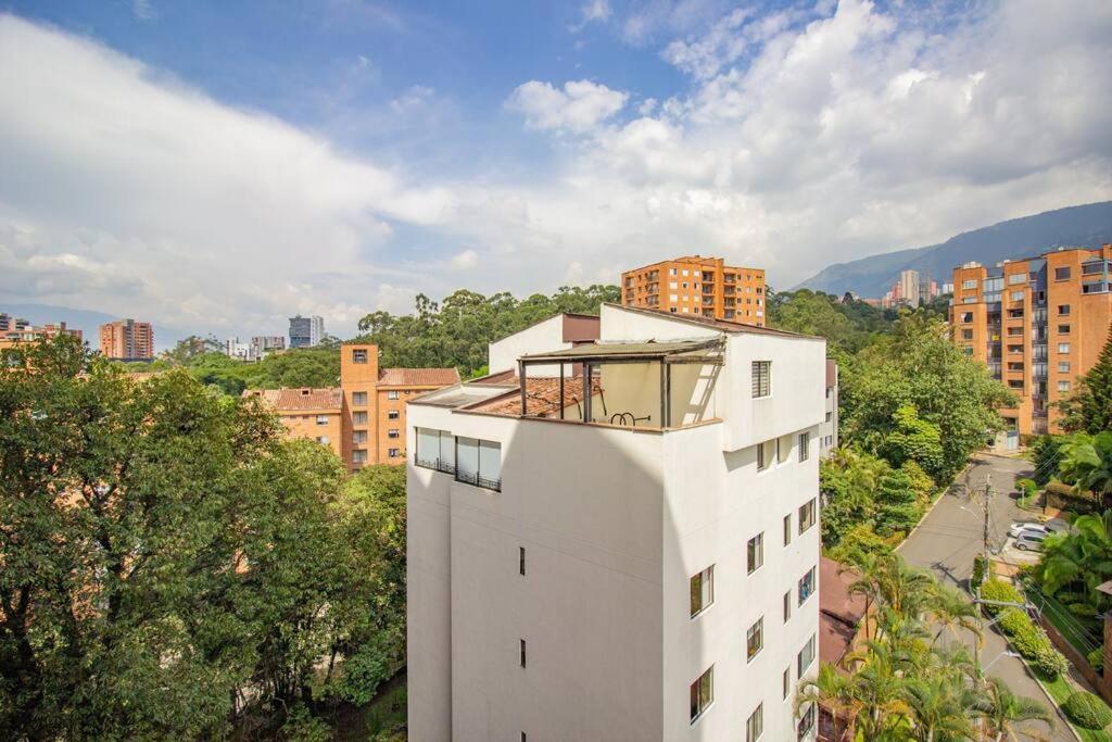Con Balcon Y Parqueadero 810 Apartment *