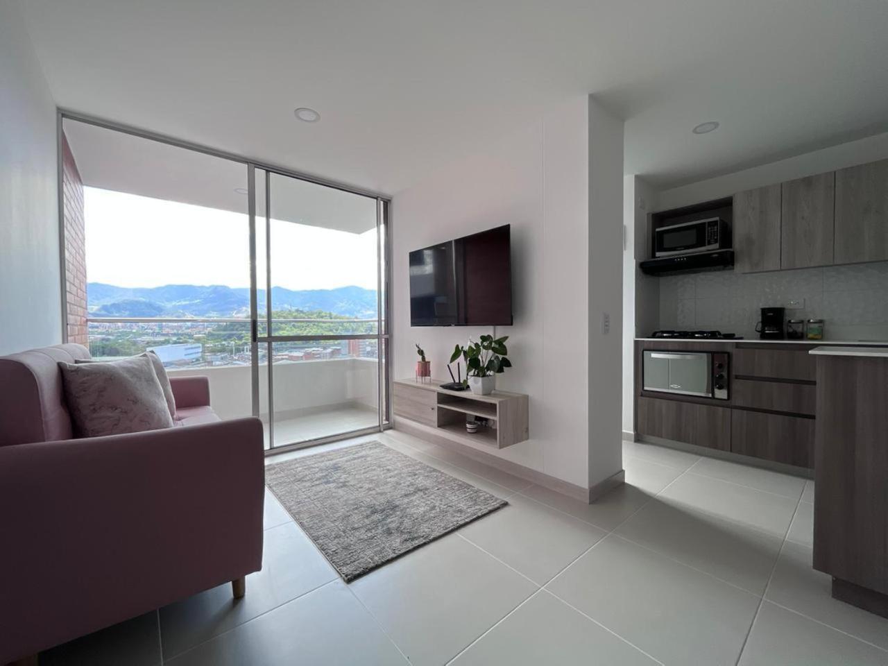 Hermoso Apto En Poblado Con Piscina Medellin