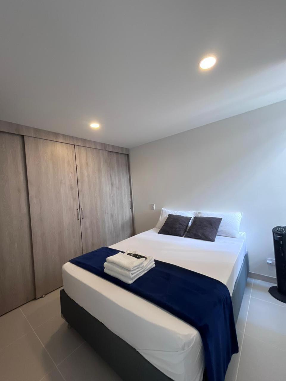 Hermoso Apto En Poblado Con Piscina Apartment