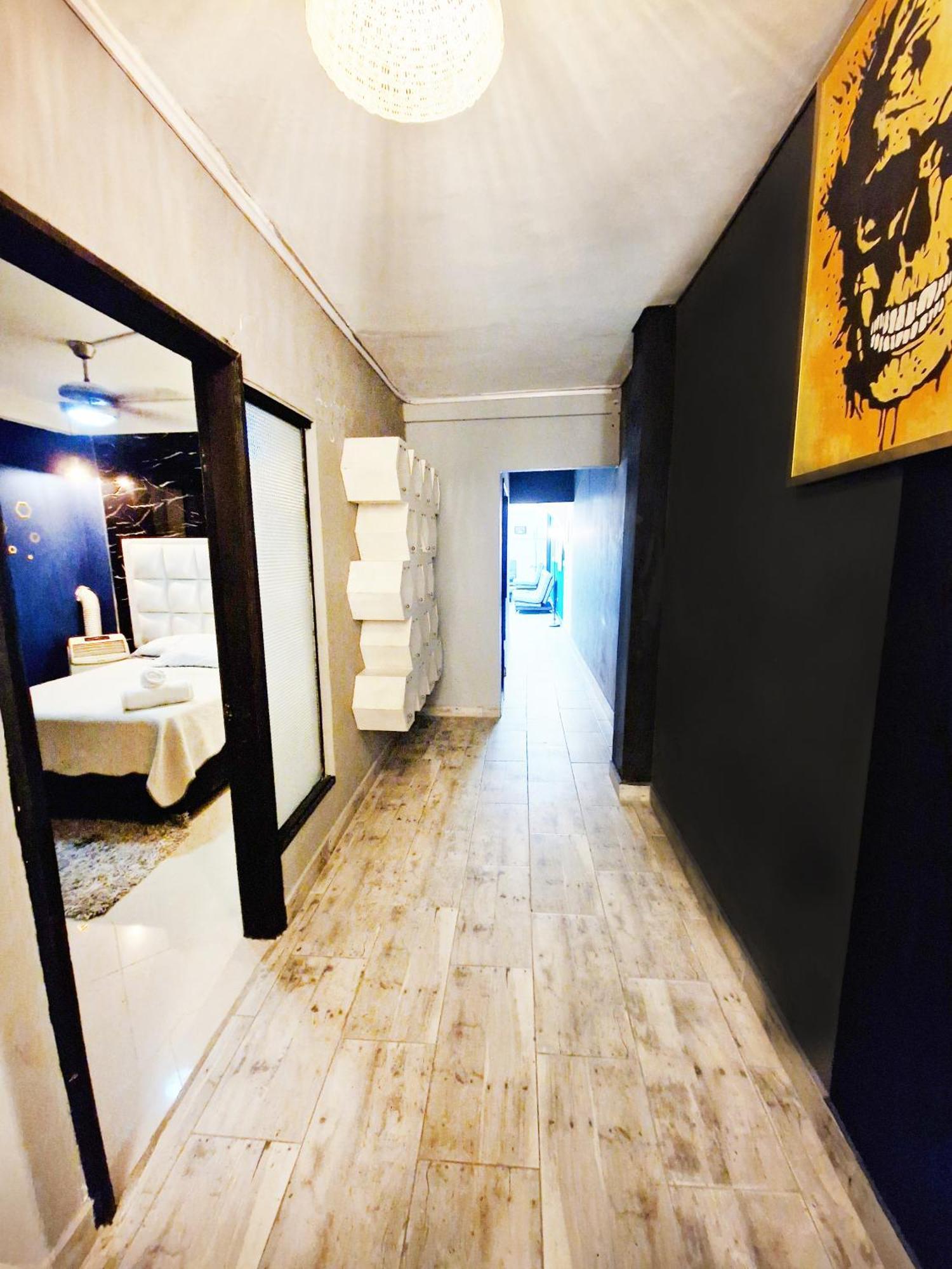 7 Bedroom Spacious At Poblado Apartment Medellin