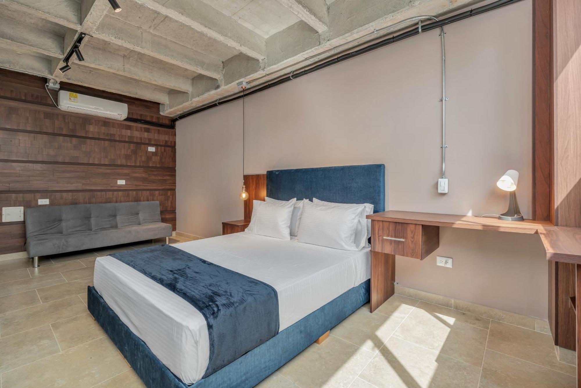 The H Hub By Housy Host