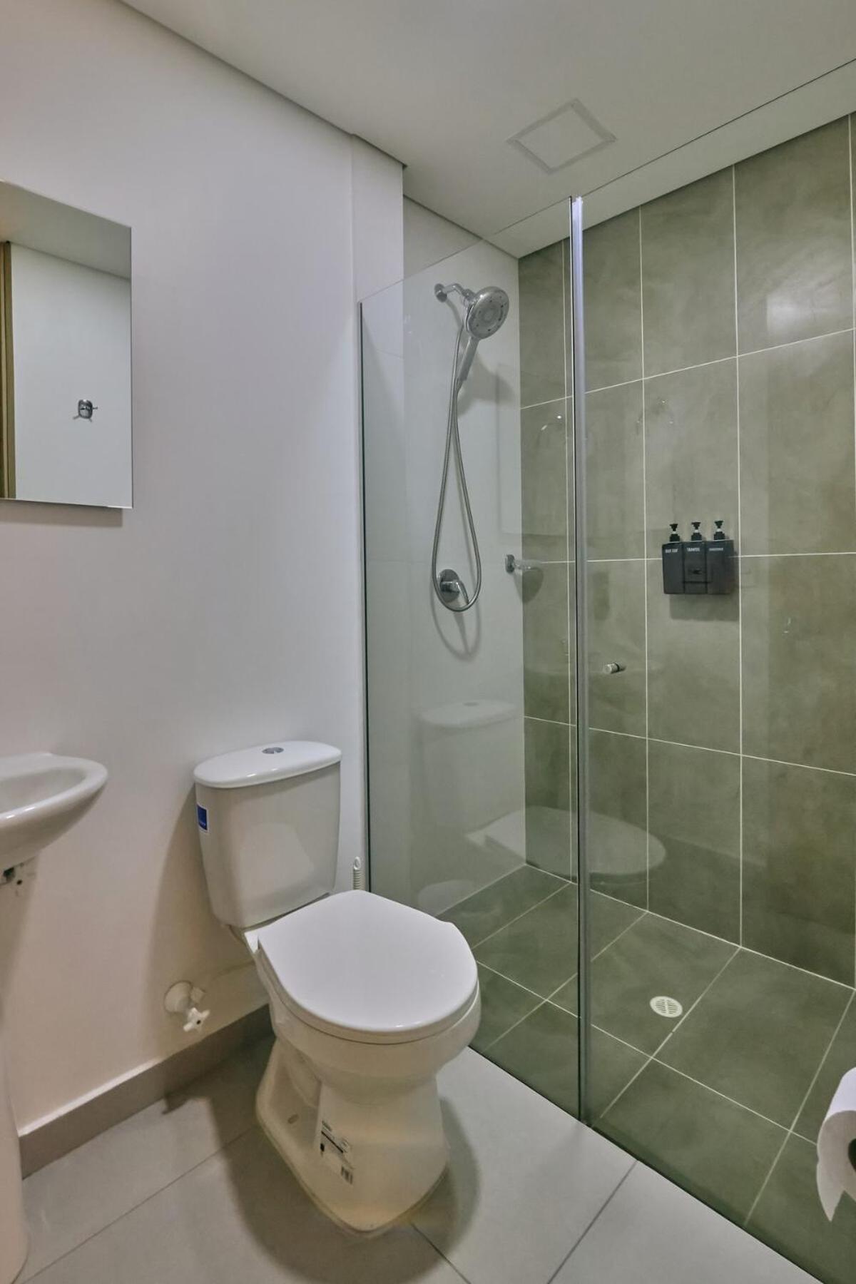 Apartment Modern Skyline -wifi, Gym, 24hr Security Medellin