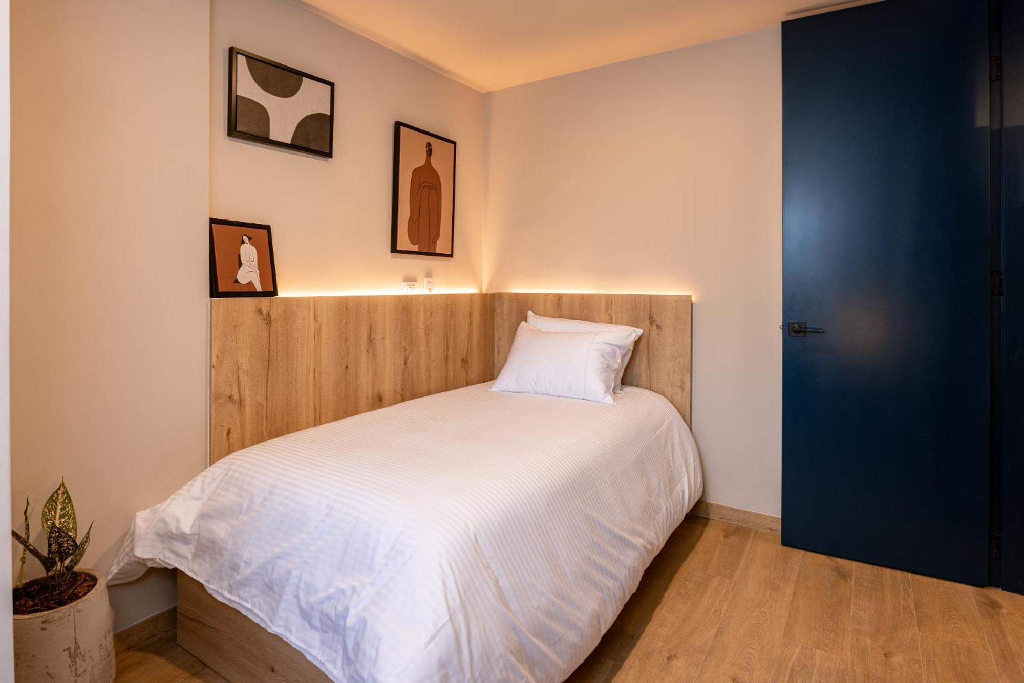 Stratasix Aparthotel