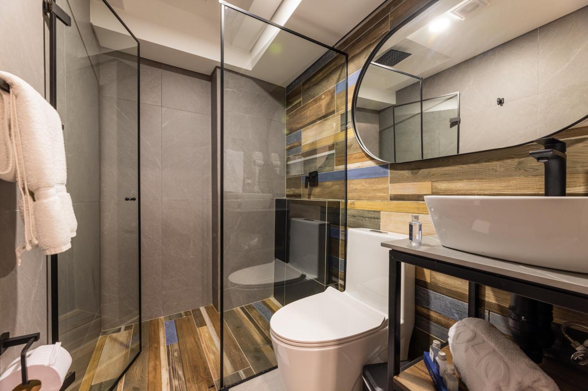 The Zoho Livin 4* Medellin