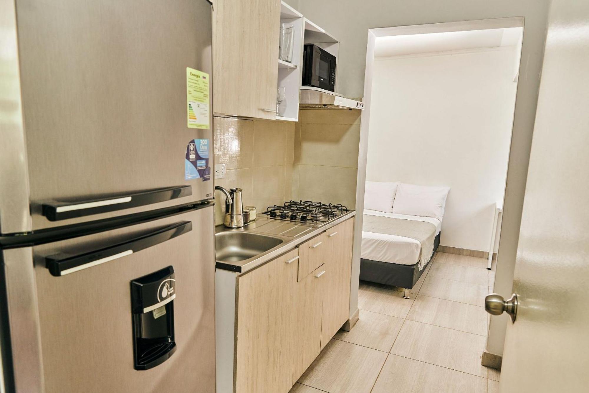 Apartment Y Loft En Zona Rosa De Laureles Medellin