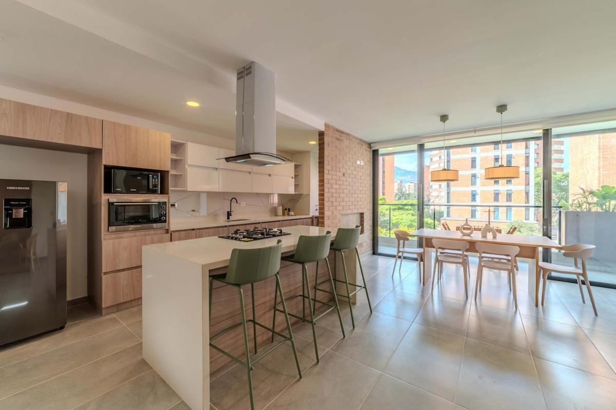 Delightful 3br With Amazing Deco In Apartment Medellin