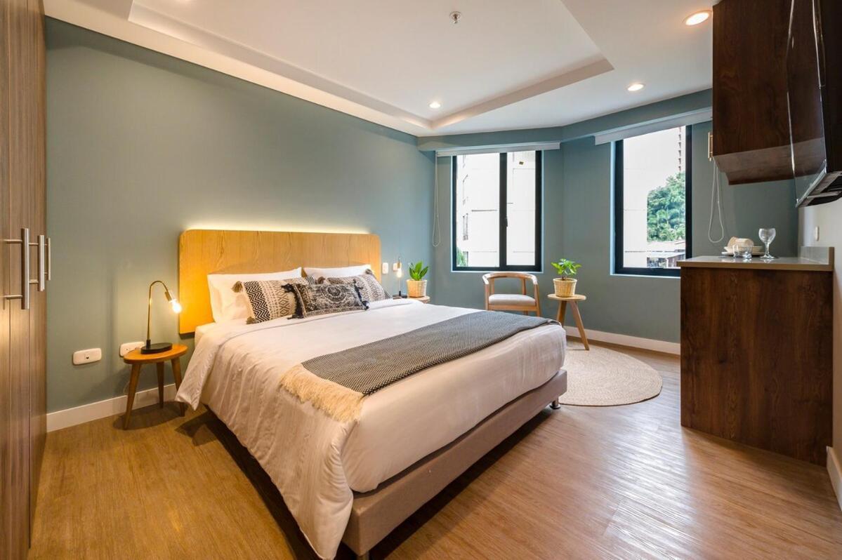 El Tesoro Stylish Escape - Urban Vibes 312 Apartment