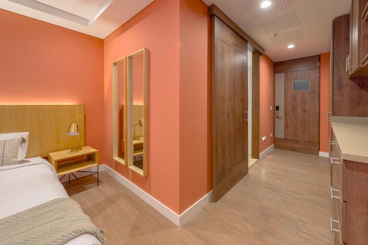Apartment El Tesoro Escape Modern & Cozy 303 *