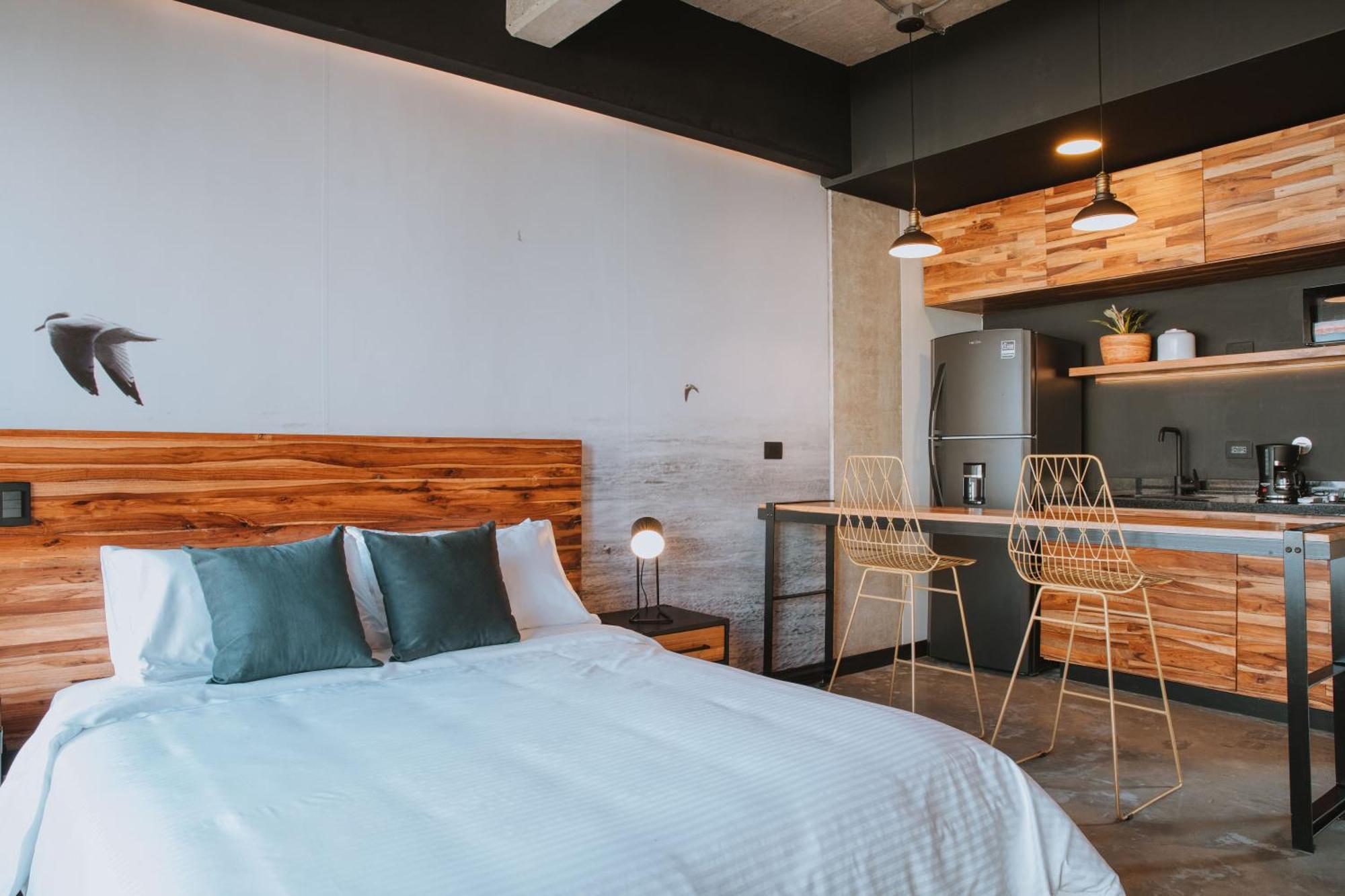 3450 Living Lofts Aparthotel