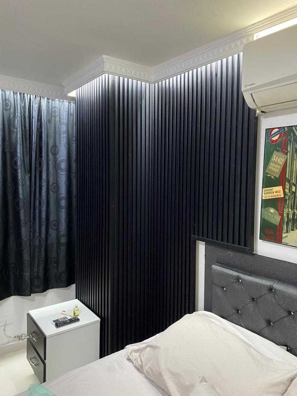 Apartment Modern Near Lleras Park