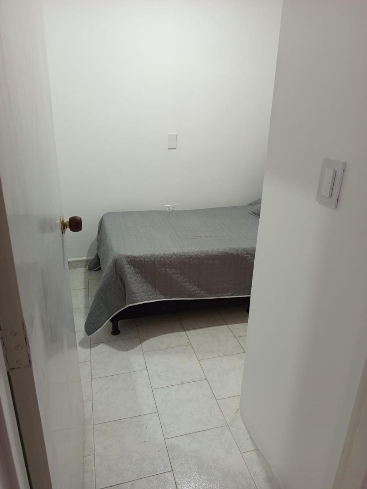 Cerca Estacion Floresta Apartment *