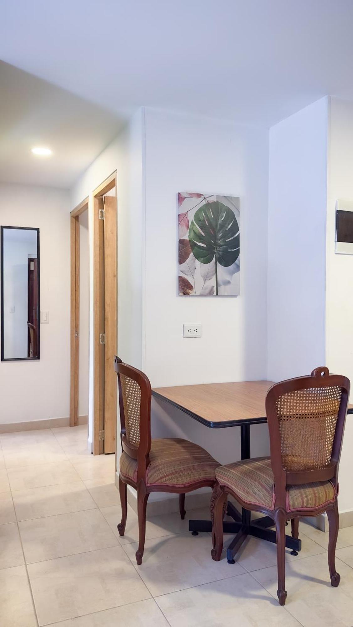 Edificio Fenicia Lofts Laureles Aparthotel