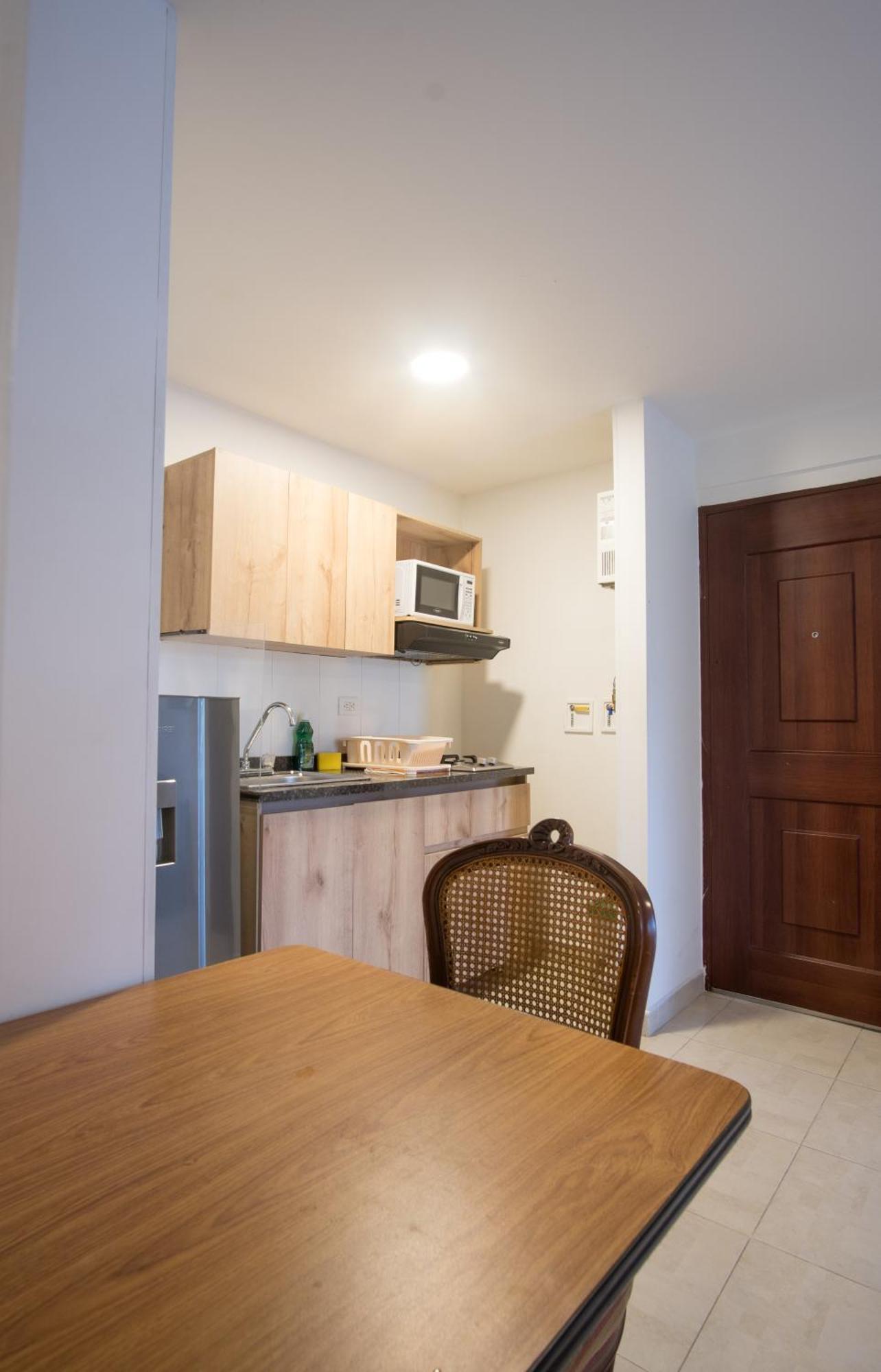 Edificio Fenicia Lofts Laureles Aparthotel