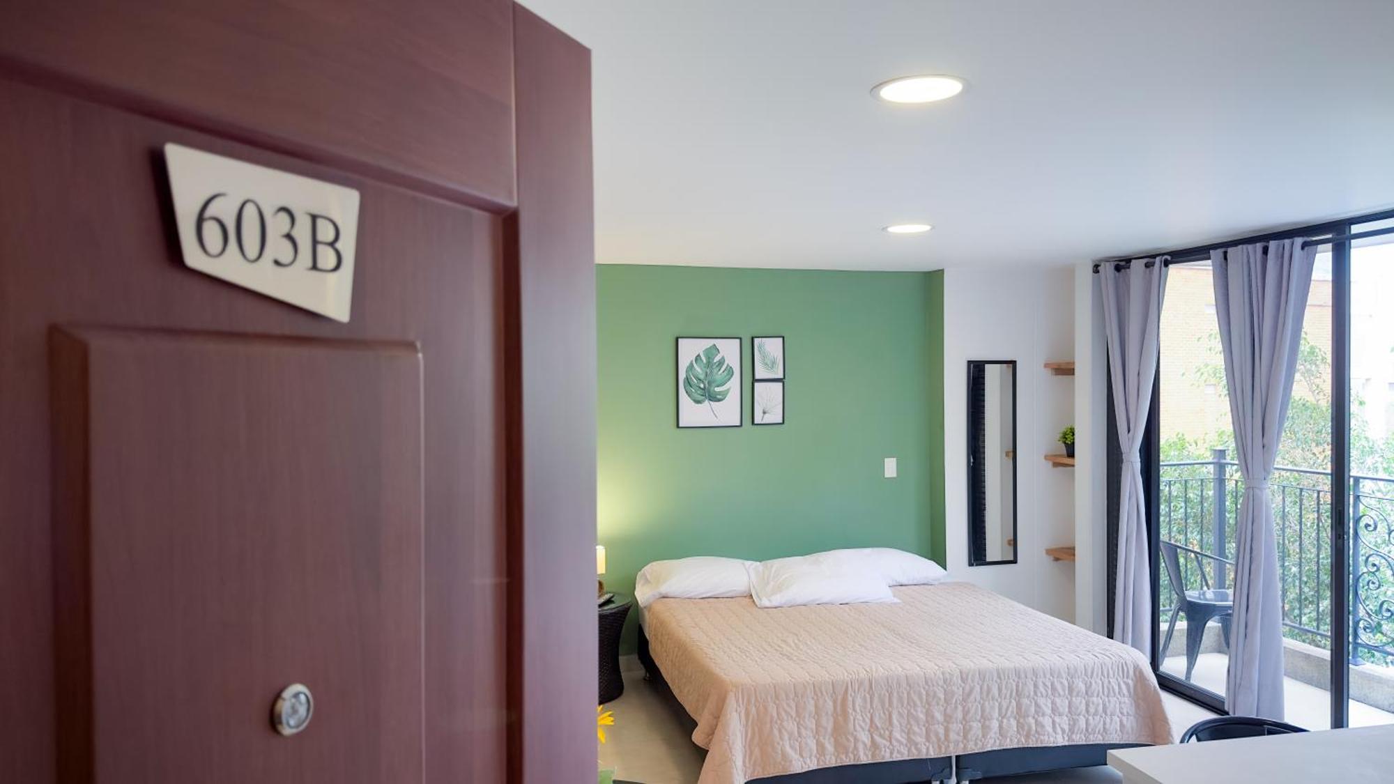 Edificio Fenicia Lofts Laureles Aparthotel