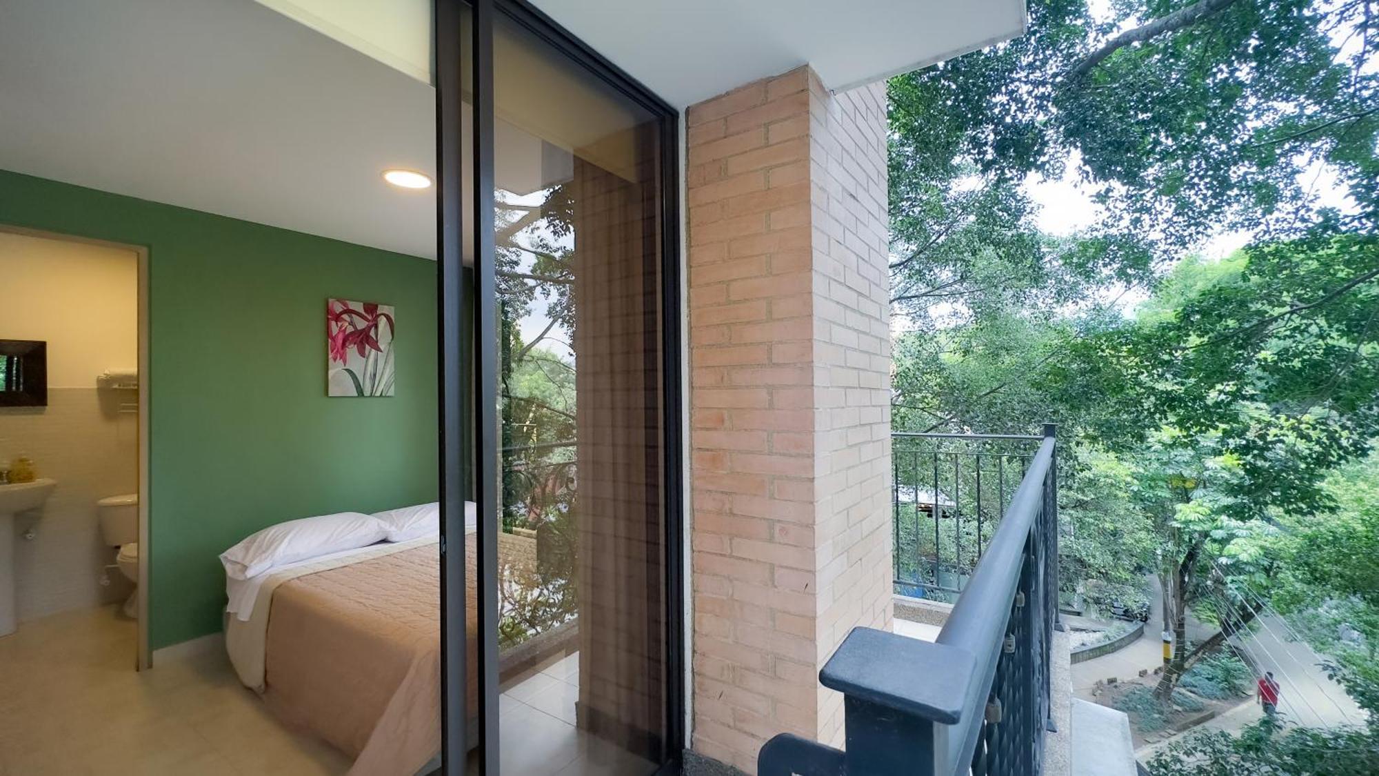 Edificio Fenicia Lofts Laureles Aparthotel Medellin