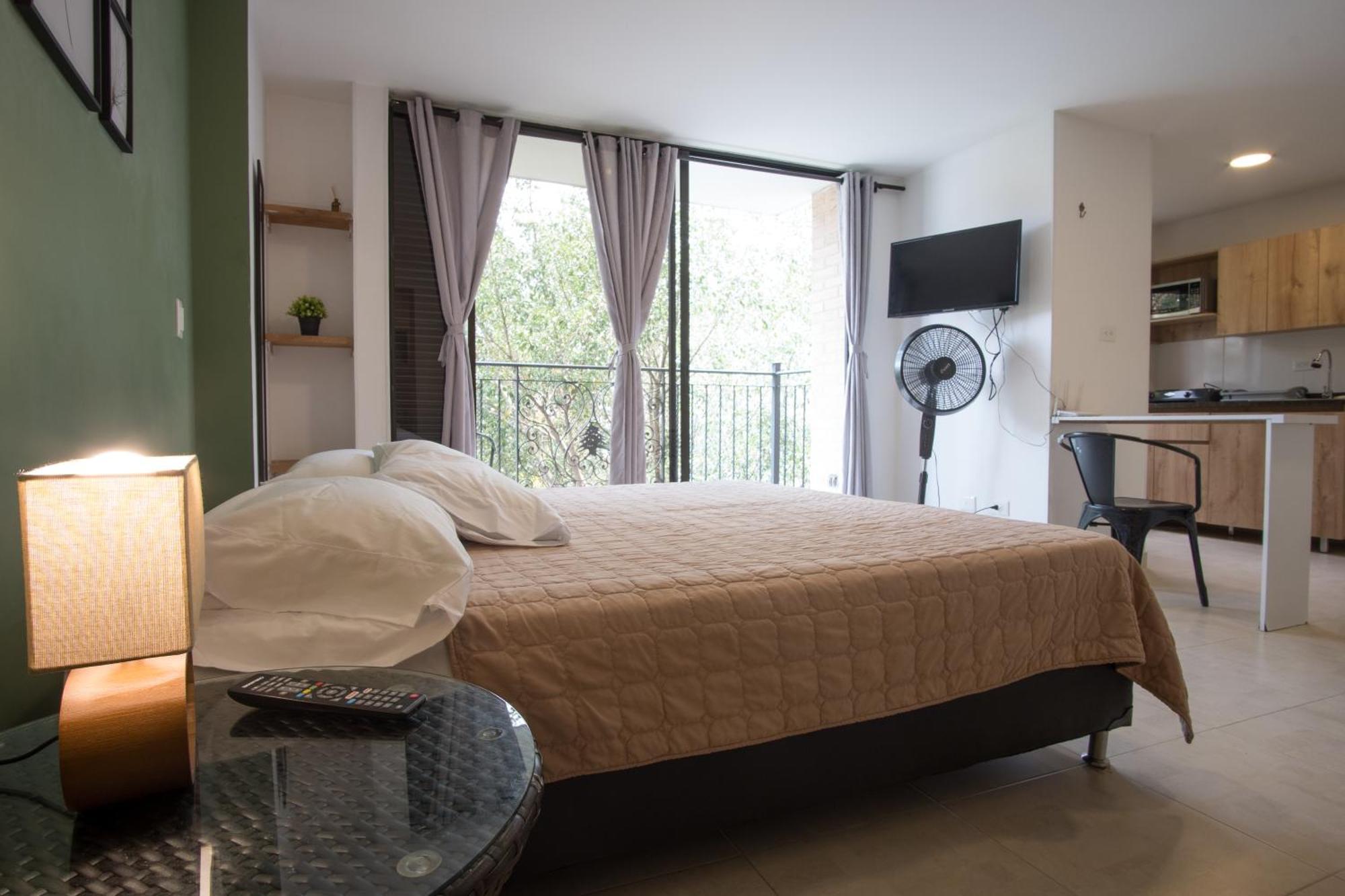 Edificio Fenicia Lofts Laureles Aparthotel *