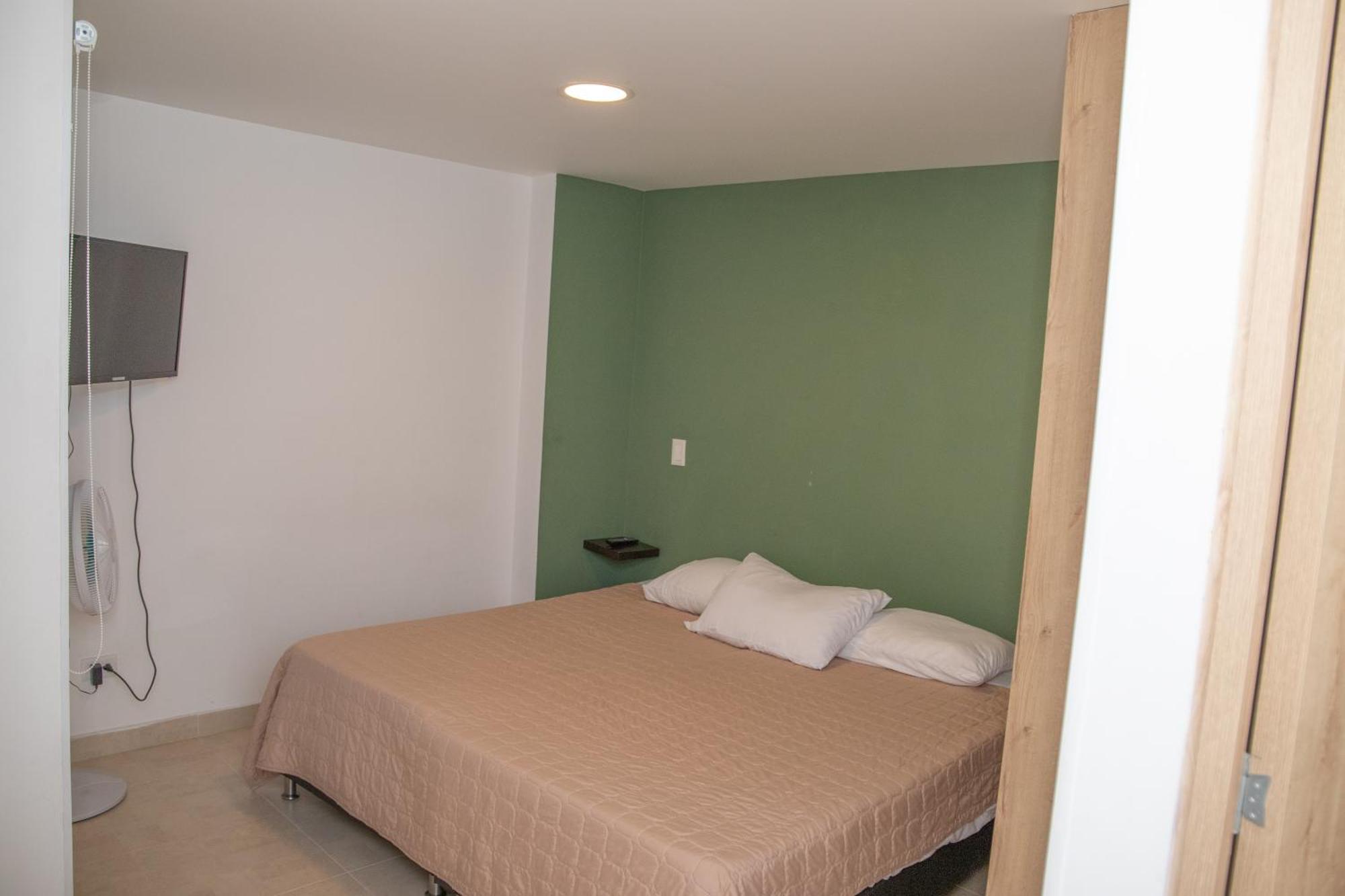 Edificio Fenicia Lofts Laureles Aparthotel