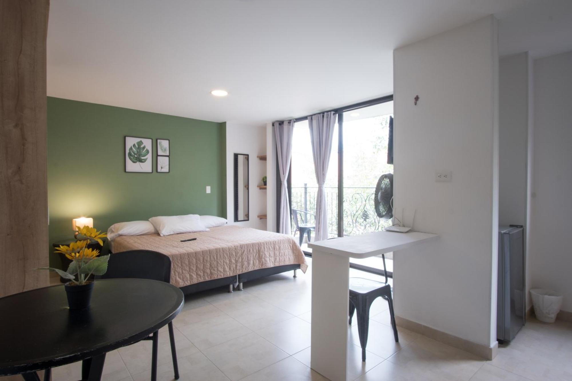 Edificio Fenicia Lofts Laureles Aparthotel *