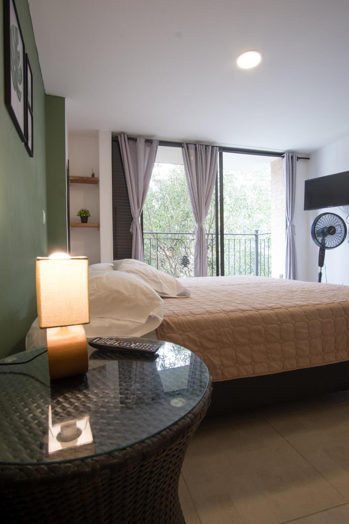 Edificio Fenicia Lofts Laureles Medellin