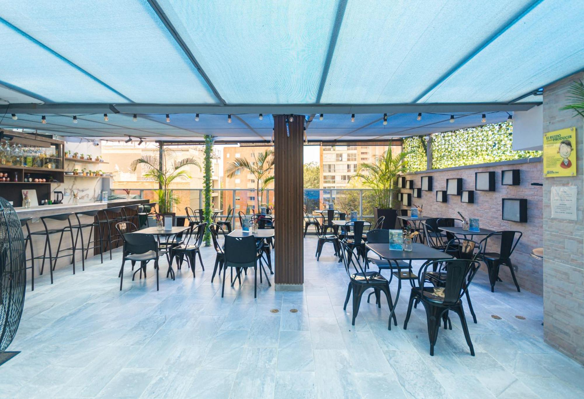 Laureles Plaza Hotel