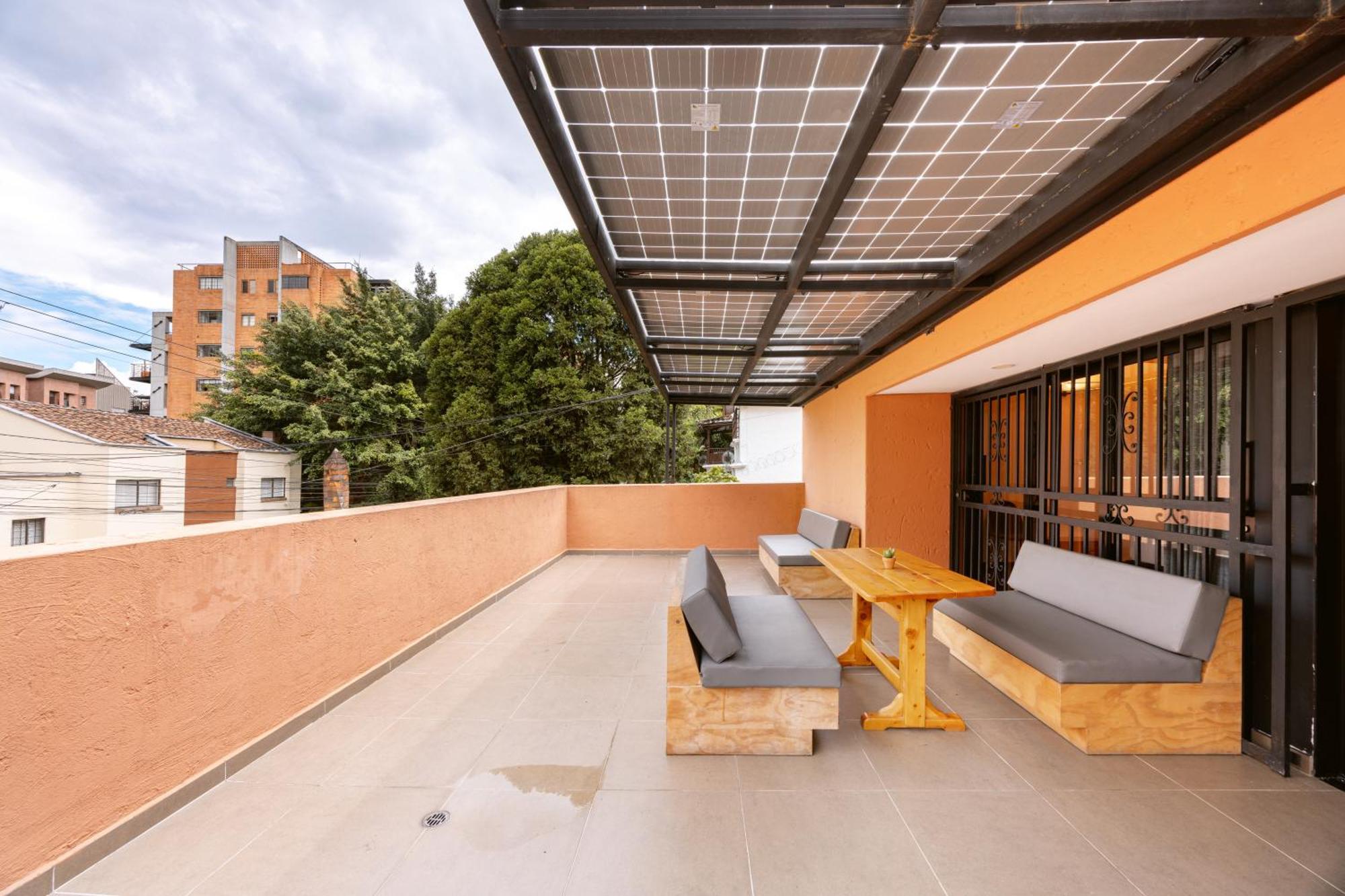 Villa 5br Poblado Close To Lleras Jacuzzi Cinema Ac Medellín