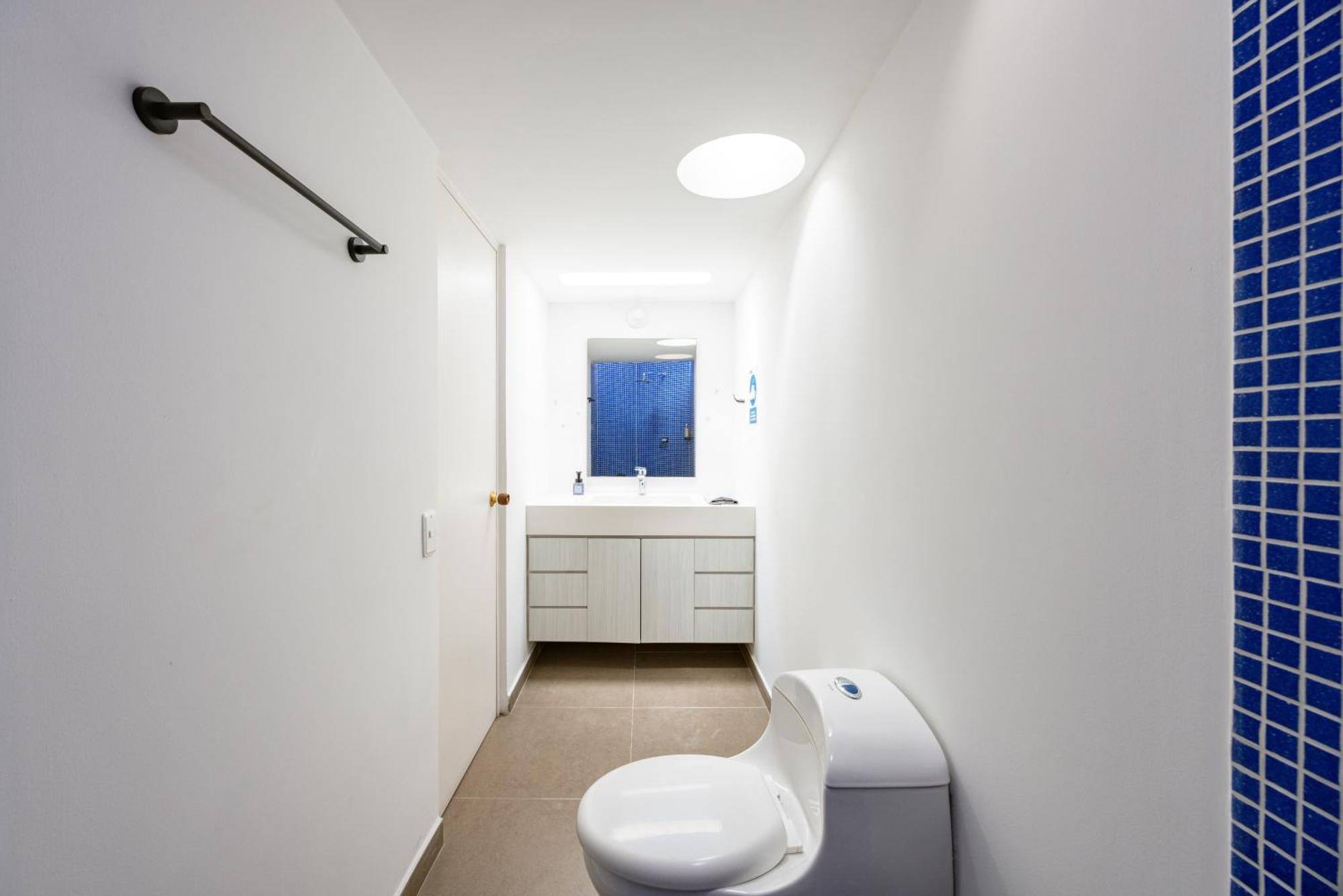 5br Poblado Close To Lleras Jacuzzi Cinema Ac