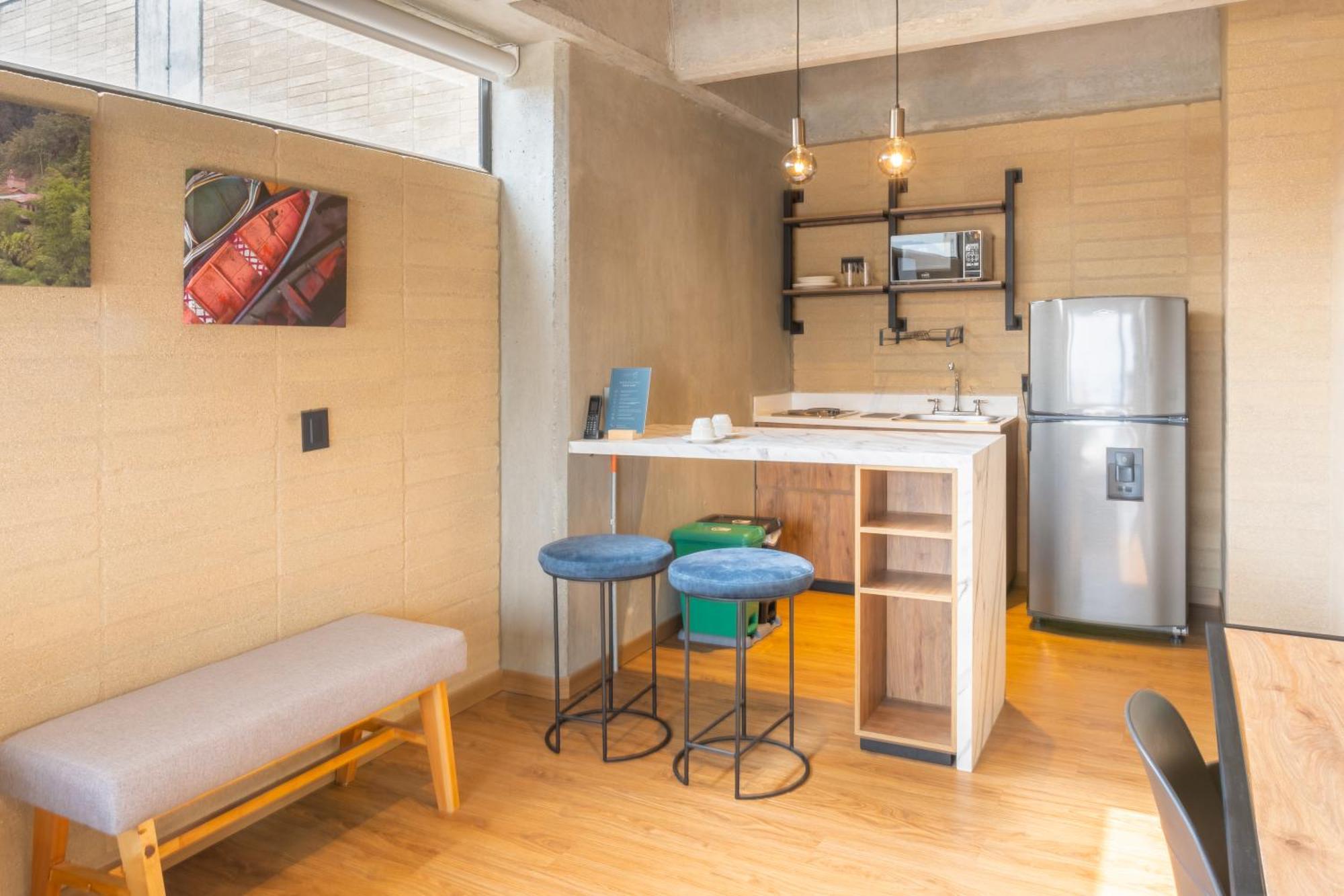 Loft 43 *