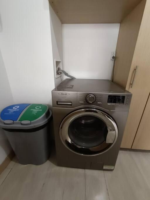 Comodo En Laureles, Cerca Al Estadio Apartment *