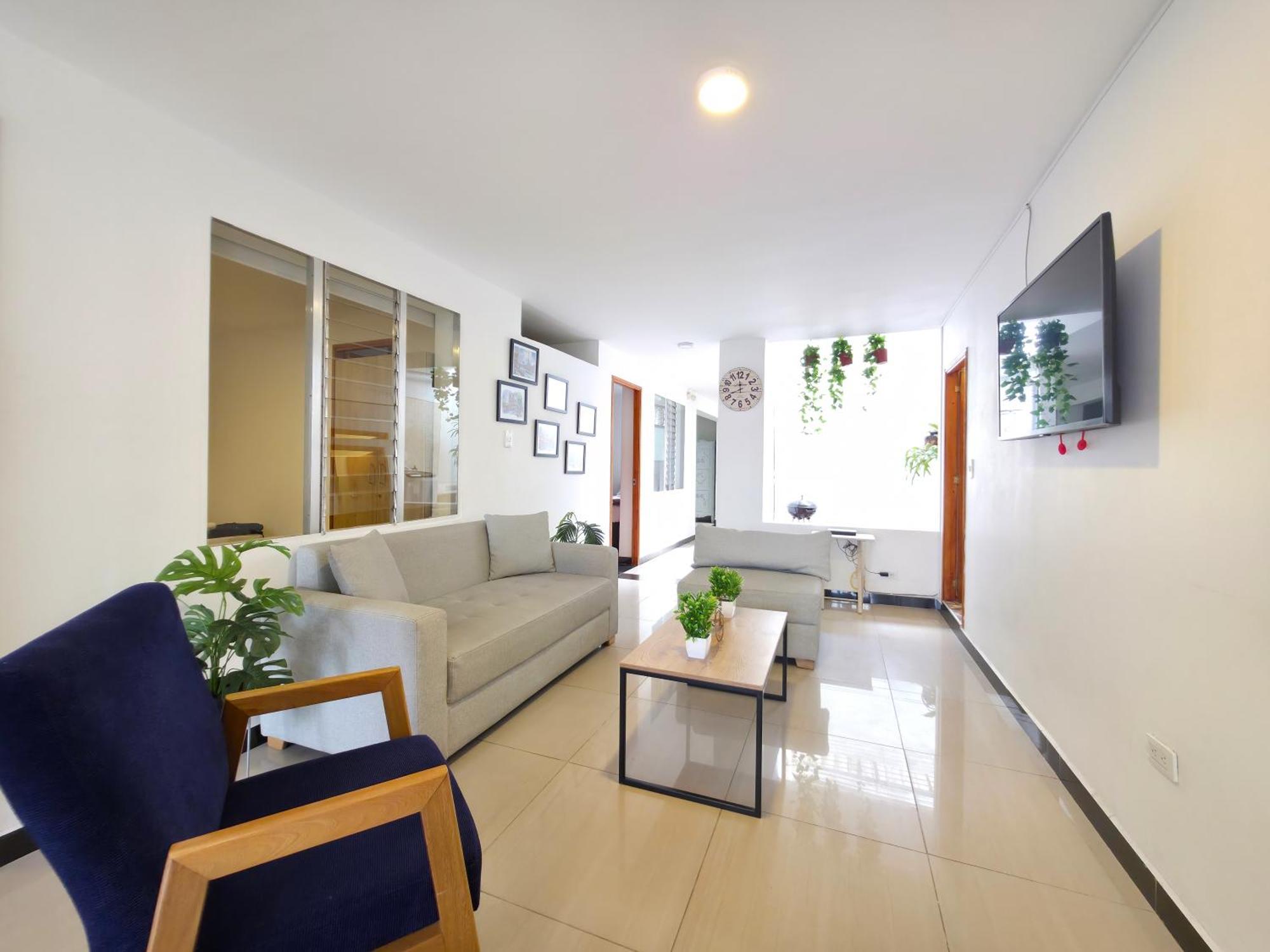 Casa Amplia Y Comoda Cerca Del Estadio Y La 70 Apartment *