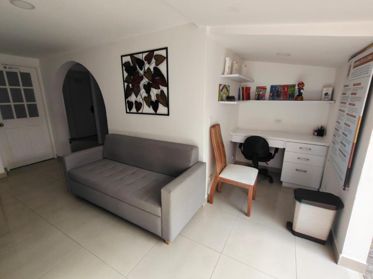 Glam House Hotel
