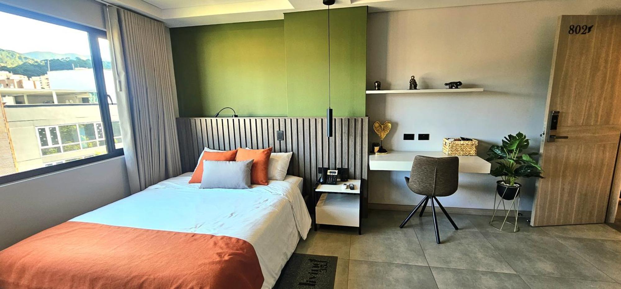 Hotel Living 35 Piso 8 Vip *