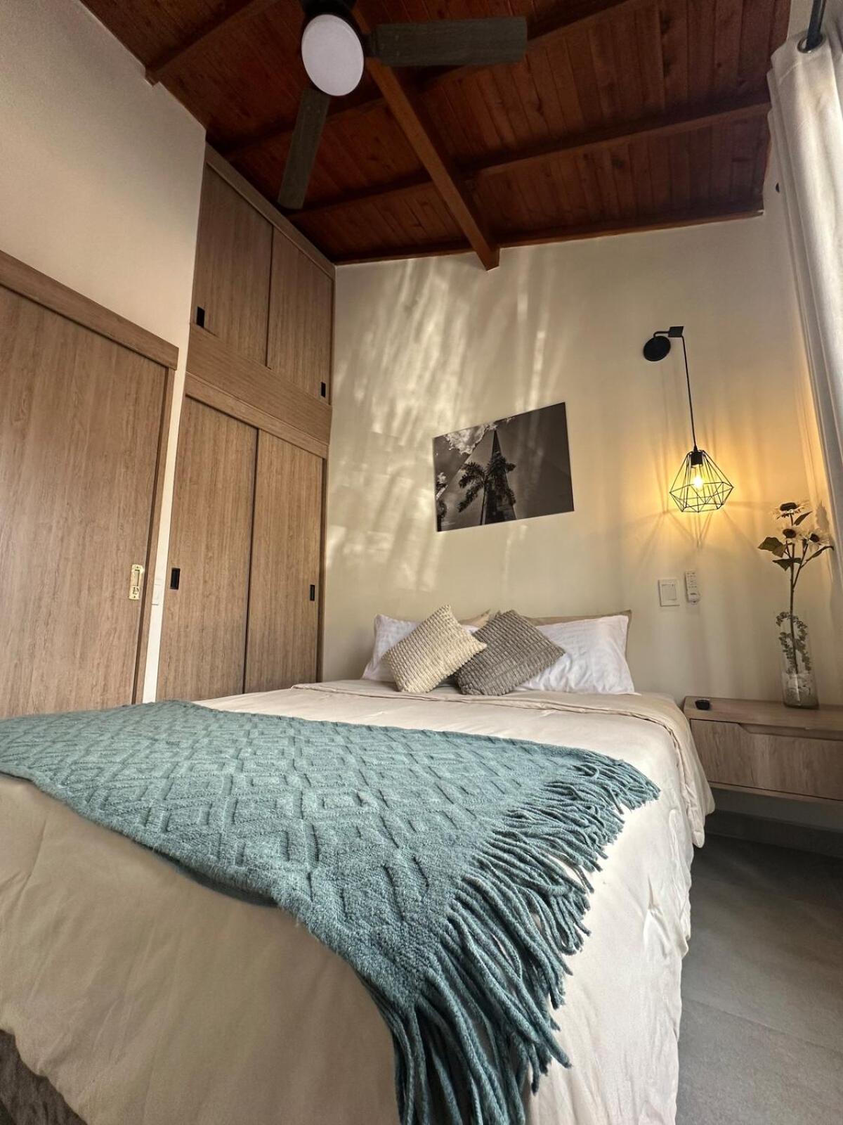 Apartment Con Vista Boscosa Y Parking En Buenos Aires, *