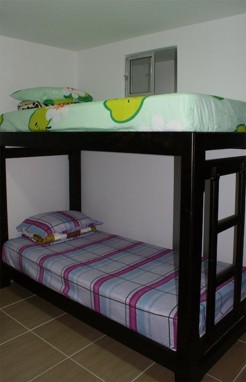 Hostal El Hangar 65 Medellin