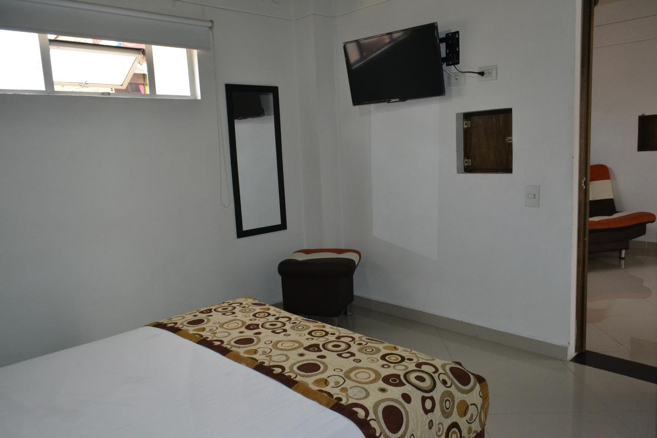 Economy hotel Punto Dos Suites