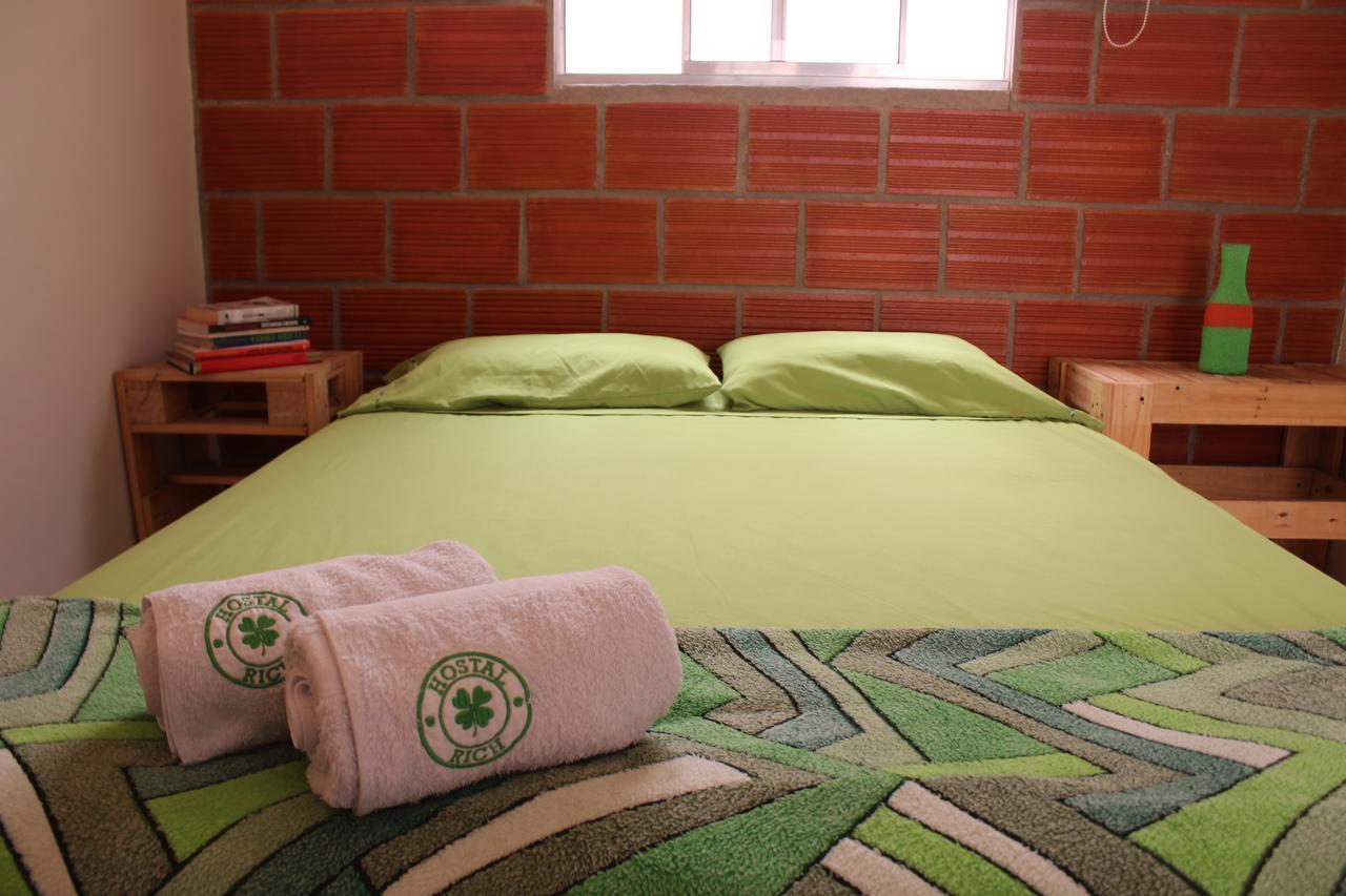 Hostel Rich *