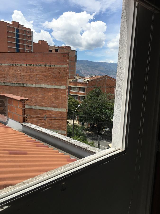 Aparthotel Apartaestudio La Floresta Medellin