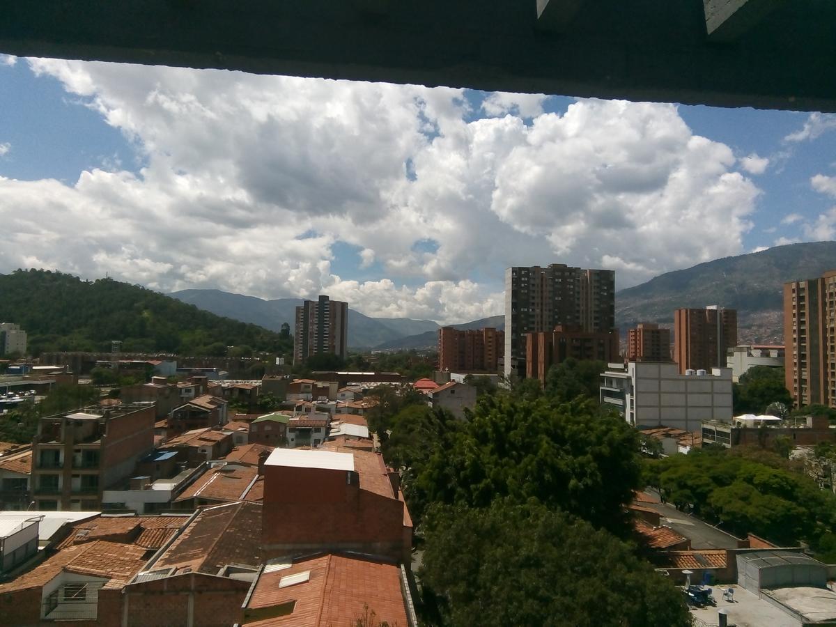 Sky View Apartment