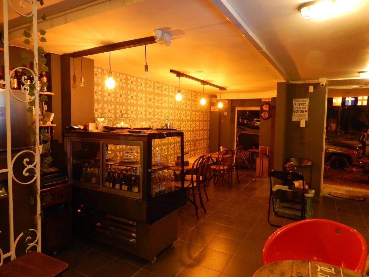 Antique House Hostel *