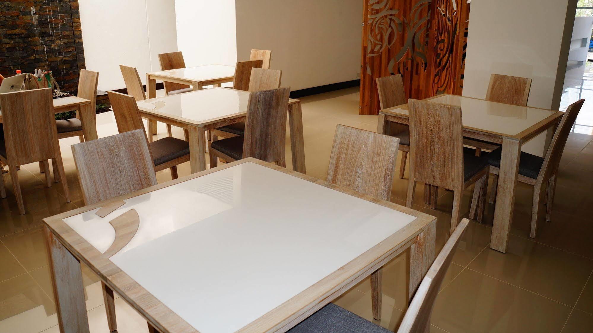 Dix Hotel Medellin