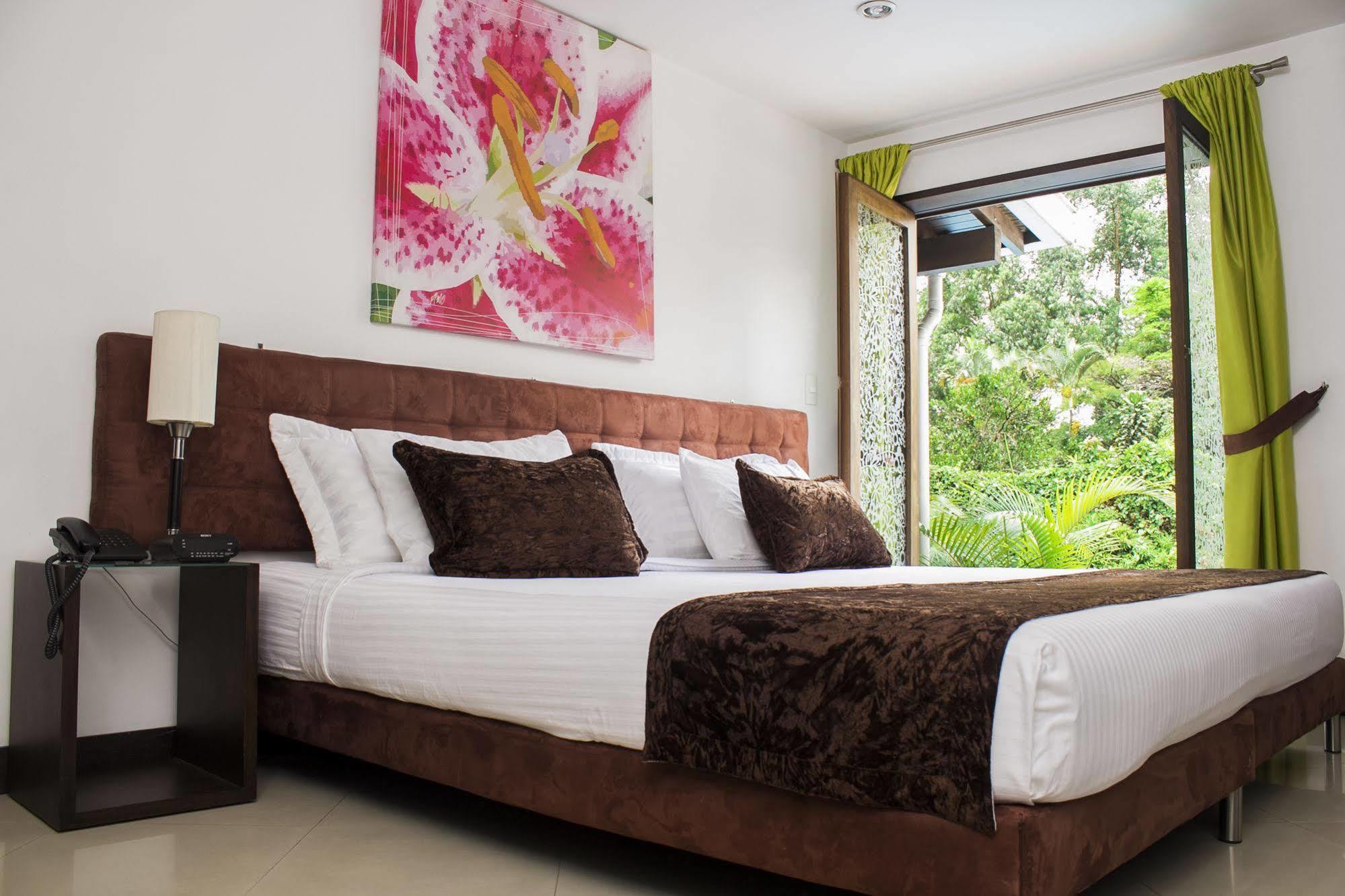 Rosas Boutique 3* Medellin