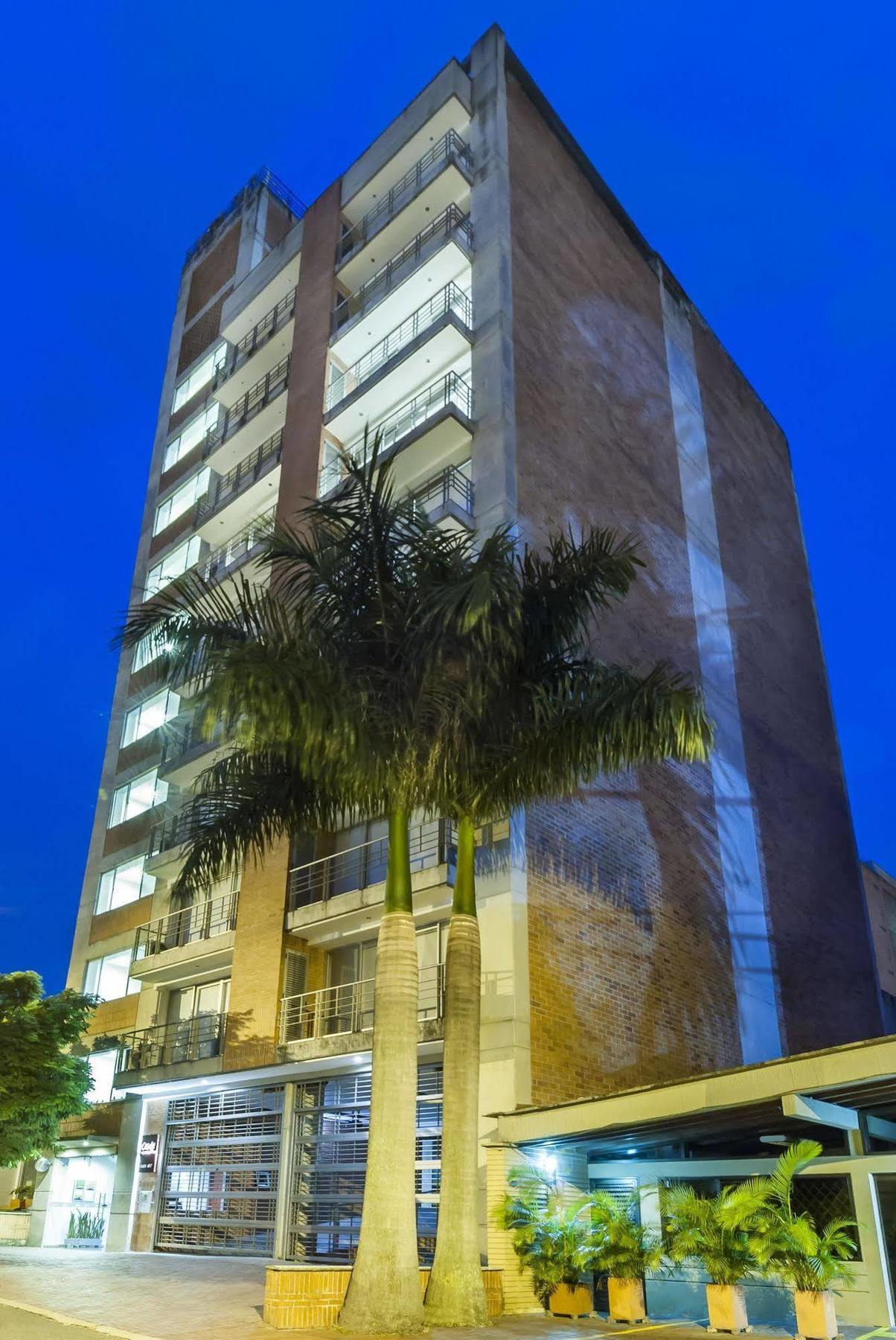 Travelers Orange 4* Medellín